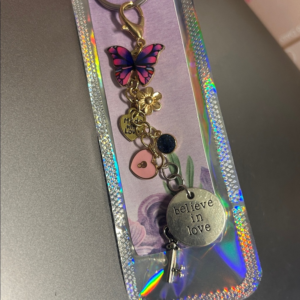 “Believe in Love”‎ keychain